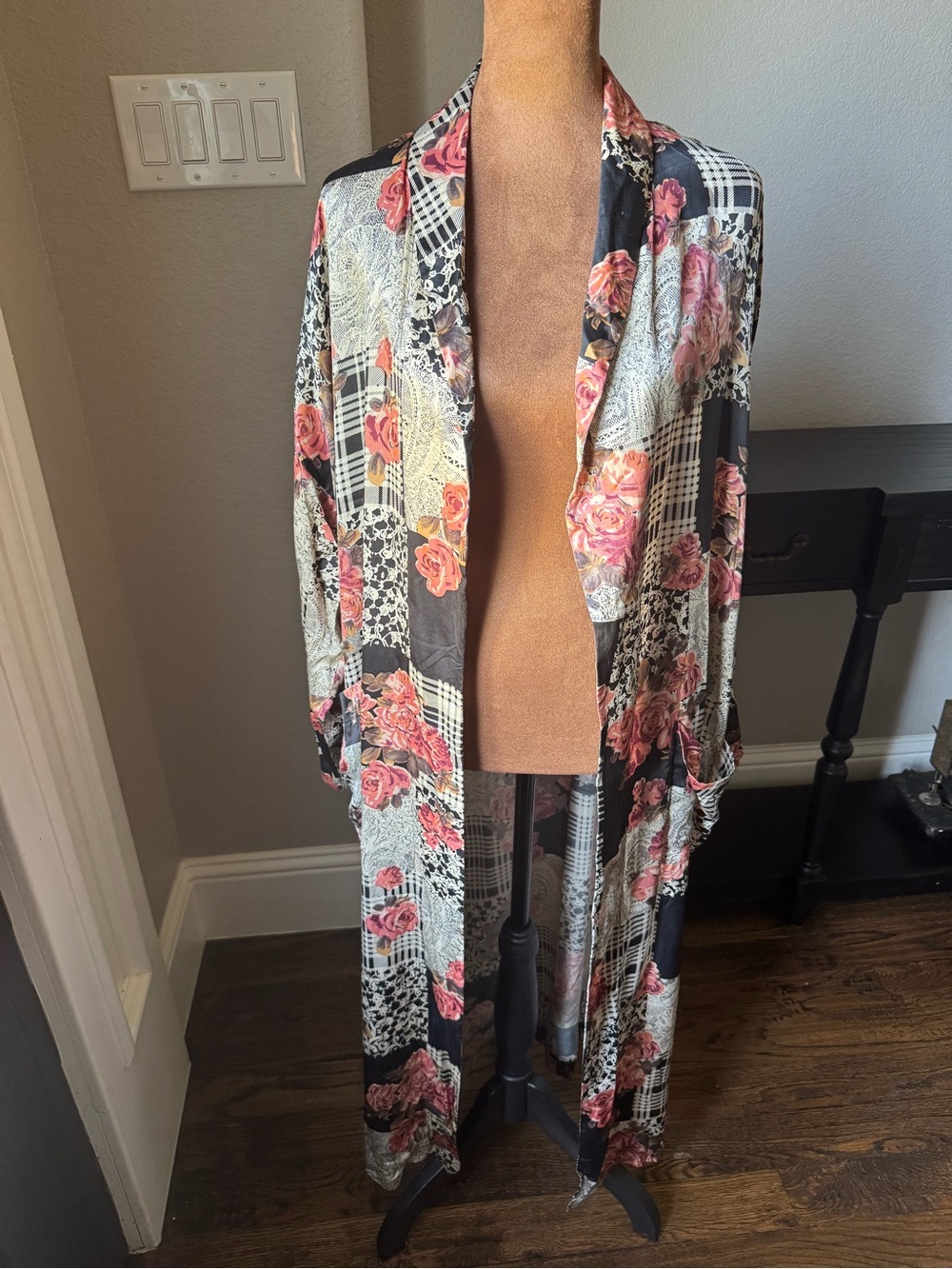 Robert Stock Silk Duster Robe Floral Patchwork Plaid Lace Print Small No Belt